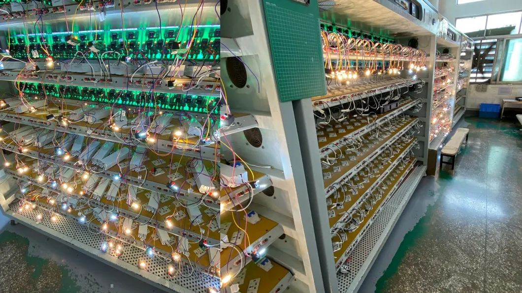 Ballast de secours LED avec autonomie de 3 heures, compatible avec les downlights, les luminaires tri-preuve et les high bays 15